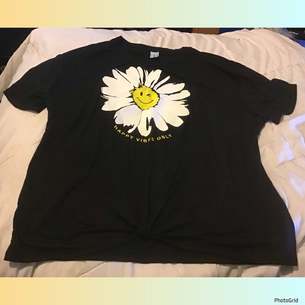 🌟🌟🌟M Fasis 3X plus size happy vibes only floral black tee NWOT